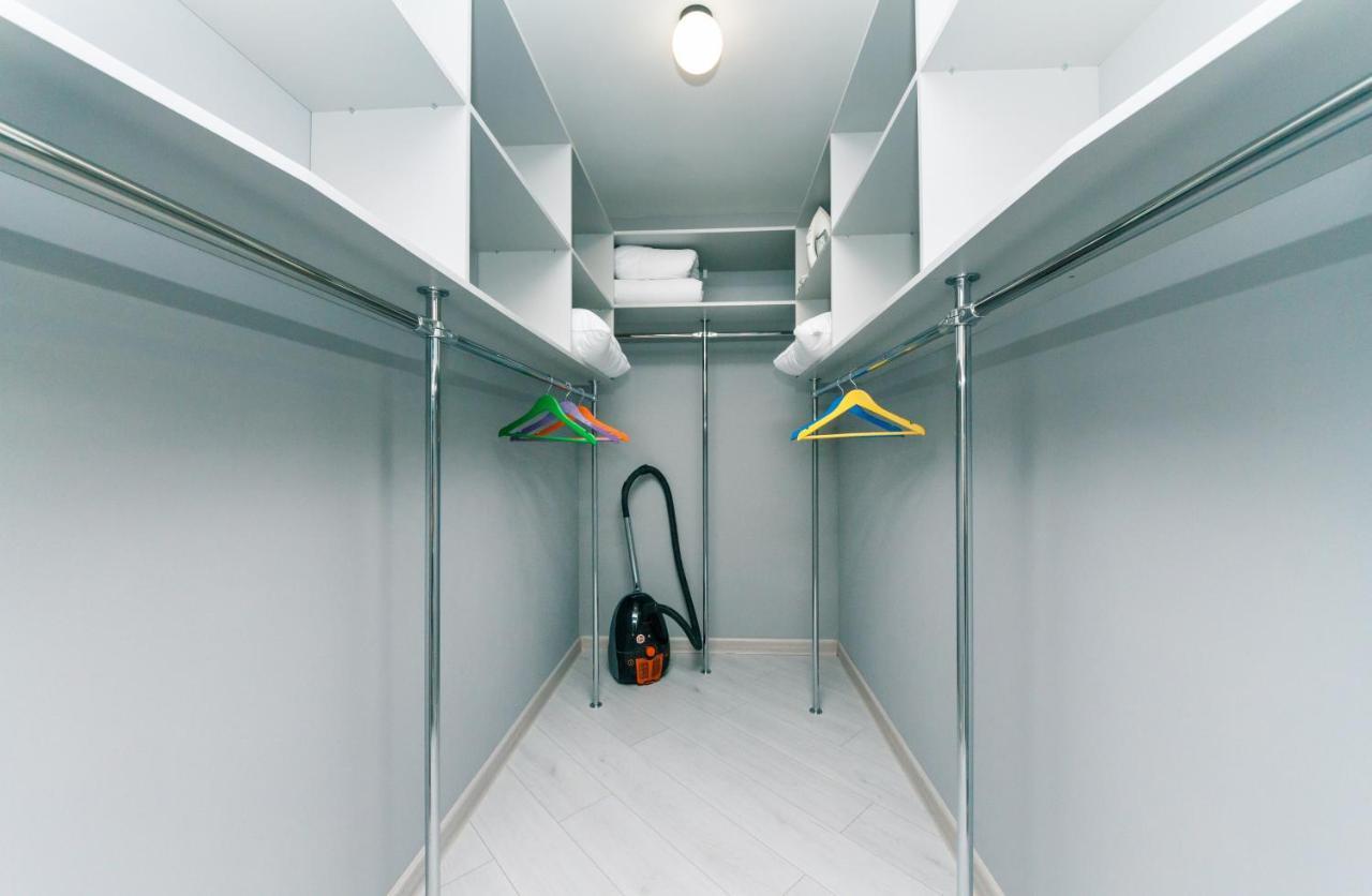 на кловском спуске в центре Apartment