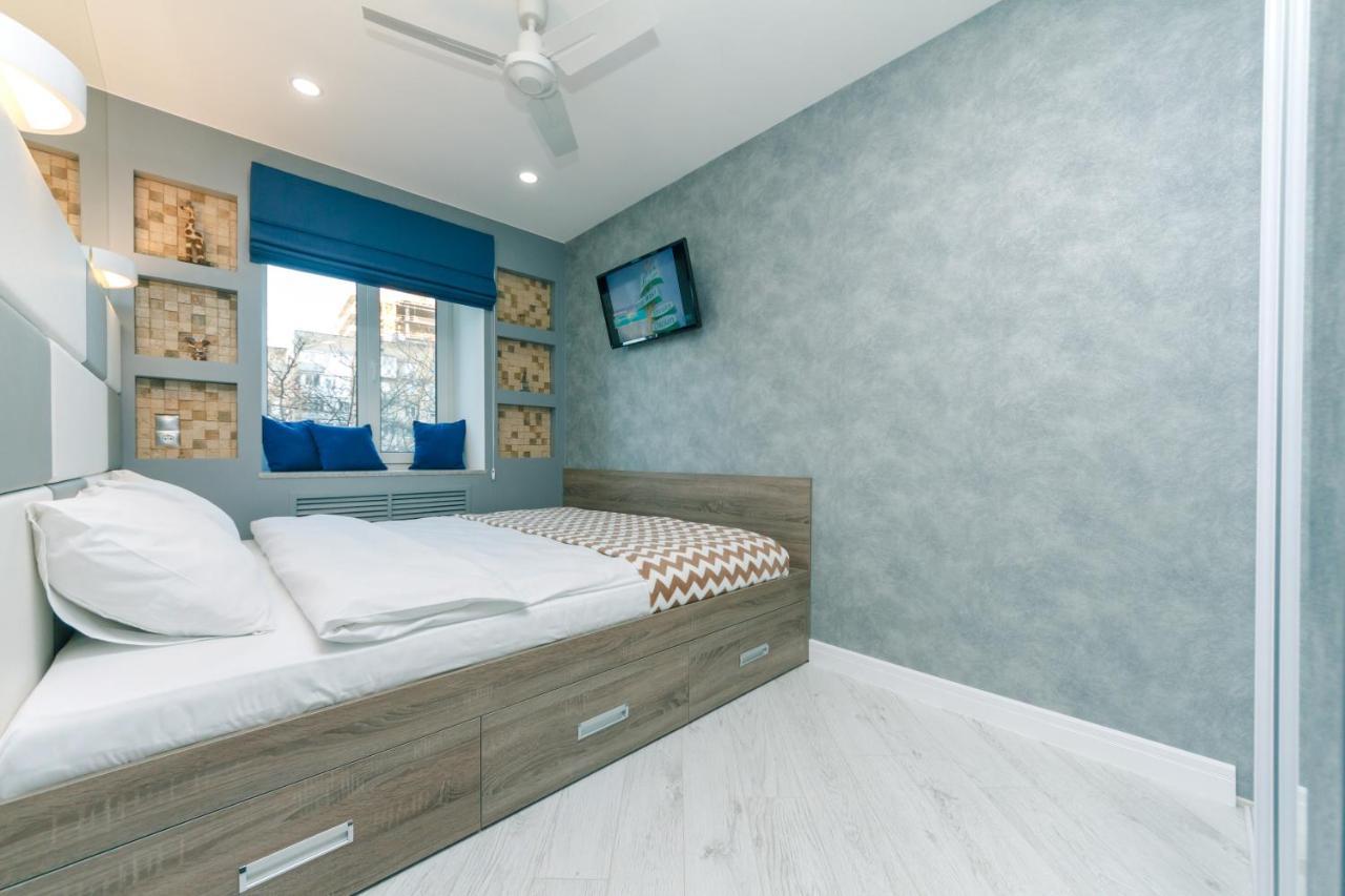 на кловском спуске в центре Apartment *